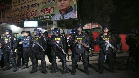 Bangladesh struggles to contain new outbreaks of violence