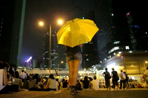 呼籲香港特首普選 雨傘運動的9名發起人遭起訴