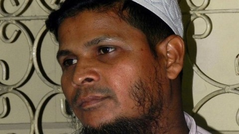 )Bangladesh accused of failing to act over murder of activist