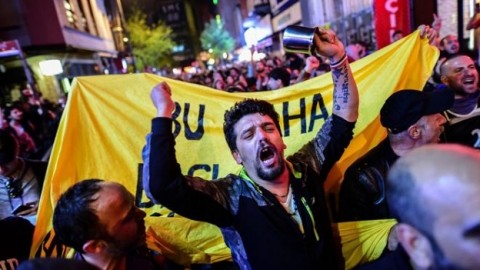 Turkey's referendum: Opposition to challenge expanding Erdogan powers
