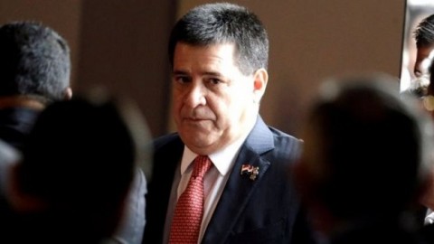 Paraguayan president backs off re-election bid