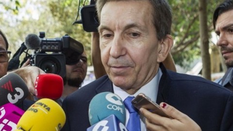 Spanish anti-corruption chief Manuel Moix quits over offshore company