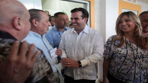 Puerto Rico votes in referendum to become US state