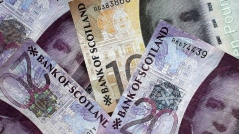 Scottish economy in 'precarious' position, experts warn