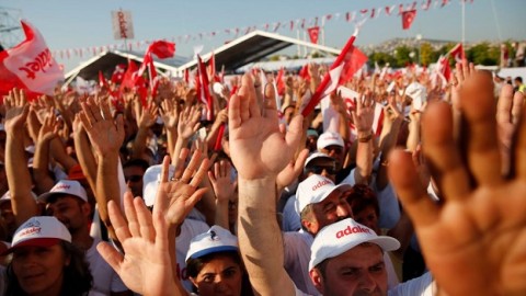 Huge crowd rallies in Istanbul against Turkey's post-coup crackdown