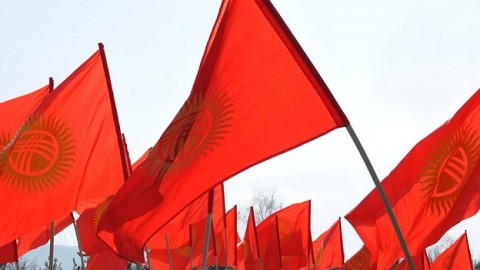 19名候選人將角逐吉爾吉斯斯坦總統職務