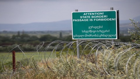 Russia quietly moves border hundreds of yards into occupied Georgia