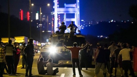 Turkey's trauma after 'night of the tanks'