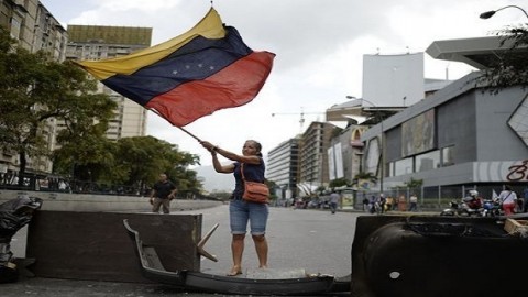 Spike in Venezuelans seeking asylum in US could hit another record