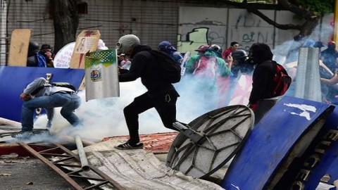 Venezuela's 24-hour strike includes sporadic violence