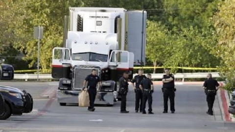 Texas: 8 people found dead in truck in 'human trafficking crime'