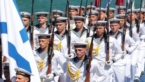 Russia holds first ever military parade in Syria