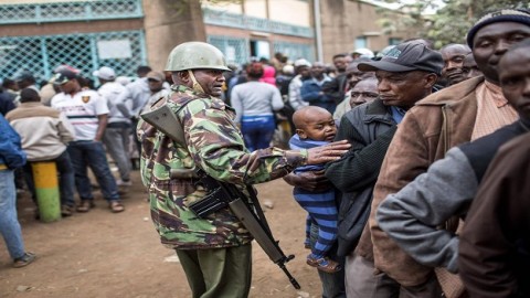 Kenya election 2017: Tear gas fired at Nairobi polling station amid tense vote