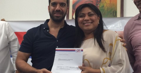 Arturo Char en una foto del 2015 junto a la controvertida exgobernadora de La Guajira Oneida Pinto