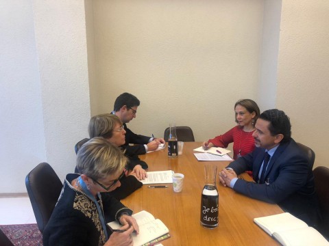 El comisionado Ceballos se reunión también con la expresidente de Chile, Michelle Bachelet, Alta Comisionada de los Derechos Humanos de la ONU.
