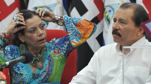 Nicaraguan President Daniel Ortega sits with his wife, Vice President Rosario Murillo. Photo: Rodrigo Arangua / Getty Images