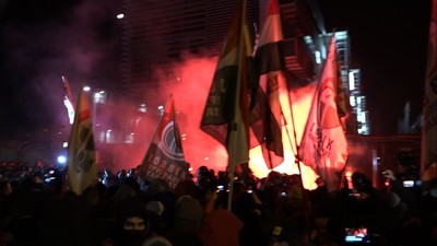 Over 15,000 beyond-party protest so-called 'slave law' in Hungary