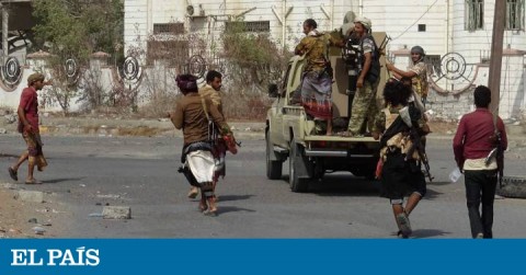 Fuerzas progubernamentales, este lunes en la ciudad yemení de Hodeida.