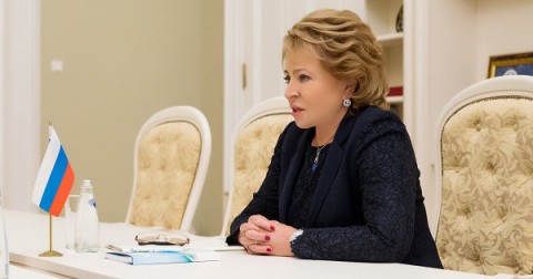 俄羅斯聯邦委員會主席Valentina Matviyenko試圖為反政府言論的懲罰法案開脫，委員會主席表示，該法案允許人民能「結構性」地批評政府。