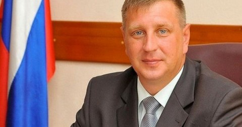 Мэра Березовского городского округа Дмитрий Титов задержали за взятку. У мэра нашли 280 тысяч рублей.