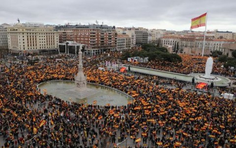 Madrid demonstrators reject government's Catalonia policy