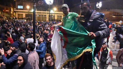 Protestors of Bouteflika’s attempt to seek a fifth term gather in the streets. Photo: R. Kramdi / AFP