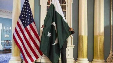 美國國務卿邁克龐培將巴基斯坦的「核擴散（增加核武器種類或數量）」視為美國的第三個國家安全問題，並已告知巴基斯坦，巴基斯坦必須為該地區的穩定及安全做出積極貢獻後，才能建立美巴兩國間的信任關係。