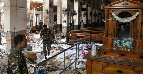 El número de muertos asciende ahora a 207 y el de heridos a 450, afirmó el portavoz de la Policía de Sri Lanka, Ruwan Gunasekara