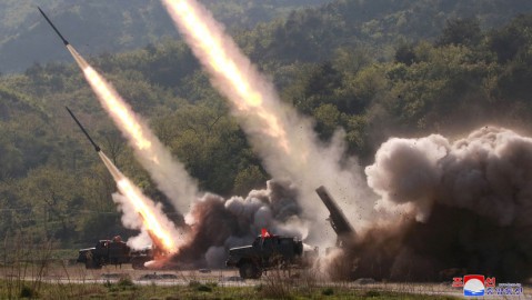 2019年5月10日發布的朝鮮軍事演習照片。