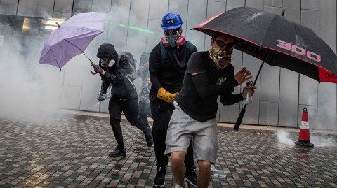 China ramps up "pressure tactics" as Hong Kong protests push on
