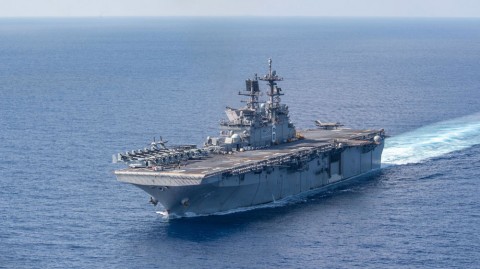 US Sends Two Warships Into South China Sea as China Surveys Off Malaysia