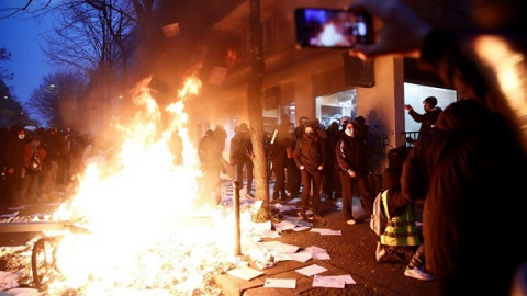 2020-12-05T163628Z_1928216838_RC24HK91PXP6_RTRMADP_3_FRANCE-SECURITY-PROTEST.focal-760x428