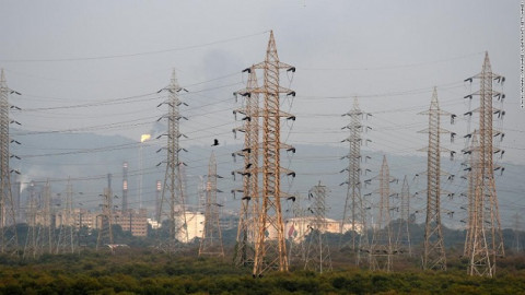 211027164639-india-power-lines-smog-super-tease