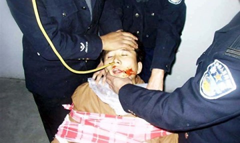 原牡丹江獄警被非法關押 絕食8天生命垂危