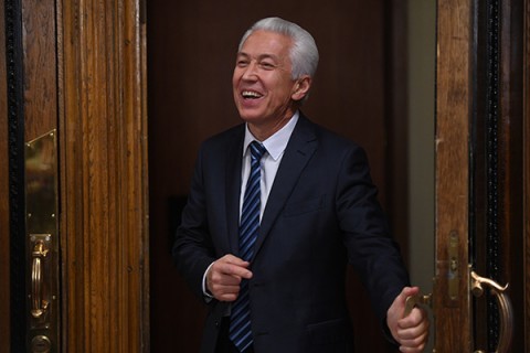Временно исполняющий обязанности главы Дагестана Владимир Васильев обратился к депутатам Госдумы с просьбой увеличить финансовую поддержку региона. Он  пообещал отчитываться за каждый бюджетный рубль.