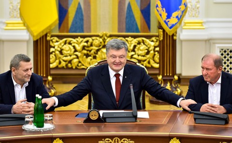 烏克蘭總統放話：我會把俄羅斯總統普京跟克里米亞浸在毒海裡。