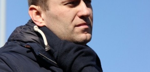 俄羅斯法院於2013年判定：有刑事犯罪紀錄者，判刑確定後10年內，不得參選，俄羅斯憲法法院認定此項宣判合憲。亦即，反對黨領袖Navalny將無法登記參選總統。