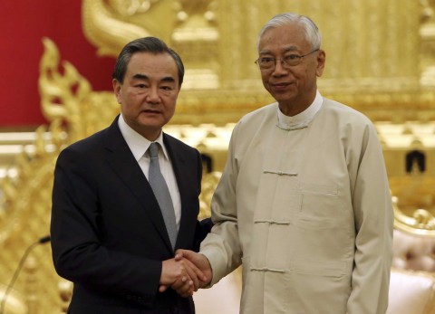 Top China diplomat talks refugee crisis with Myanmar leaders
