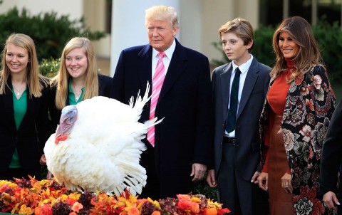 Trump Greets Thanksgiving With an Unhealthy Serving of Xenophobia