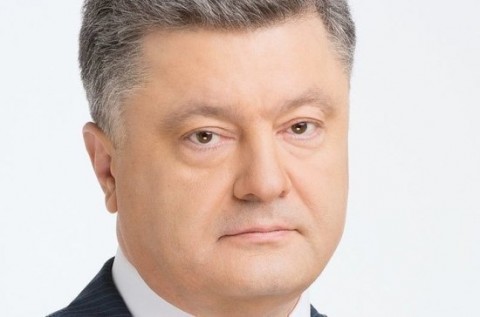 要求彈劾烏克蘭總統Petro Poroshenko的網路連署已超過10萬人連署，根據請願書的說法，烏克蘭總統是政府失靈的元兇。