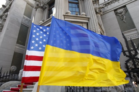 美國總統川普簽署致命性武器授權方案給烏克蘭，並且承諾與烏克蘭擴大防務合作範圍。預料，俄羅斯將採取強烈反應措施。