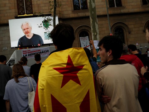 Bitter campaigning period ends in Catalonia with crucial vote still in the balance