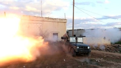 シリア反体制派、政府側部隊へ攻撃 戦闘続く北東部