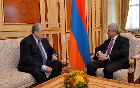 В апреле 2018 года Республика Армении планирует окончательно перейти к парламентской форме правления. Основная часть президентских полномочий после этого перейдет к премьер-министру и Правительству. Выборы президента в будущем будут проходить не путем всенародного голосования, а в рамках Парламента.