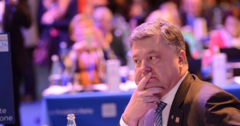 Президент Украины Пётр Порошенко является бенефициаром завода по производству крахмала в городе Эльстерауэ, но не указал себя в качестве совладельца предприятия. Тем самым украинский лидер нарушил немецкое законодательство, передаёт Deutsche Welle.