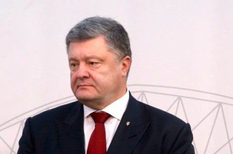 Президент Украины Пётр Порошенко на Международном экономическом форуме в Давосе призвал Запад создать «новую коалицию» против России. По его словам, в первую очередь, европейские страны должны приложить усилия для противостояния мнимой российской угрозе.