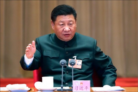 社論》中國無異議「選出」新皇帝 -  自由評論網