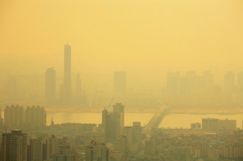 首爾的空污越來越嚴重，韓國網民對於政府對策充滿懷疑的聲音