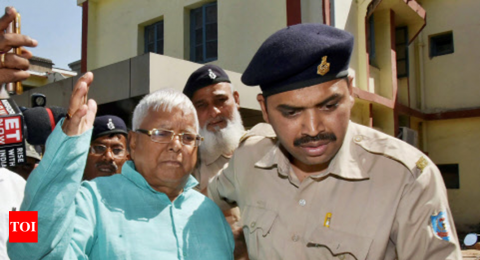 印度首席法官拉魯在飼料詐騙案被判有罪，但其他涉案政客第四次被判無罪