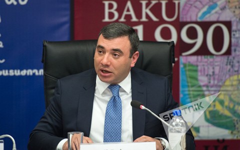 Оппозиция провалила избрание члена Конституционного суда Армении. Для его избрания было необходимо 3/5 депутатских голосов, или 63, тогда как у Республиканской партии Армении в запасе 58. На голосование явились 54 депутата, практически все — от РПА.